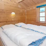6 Person In *